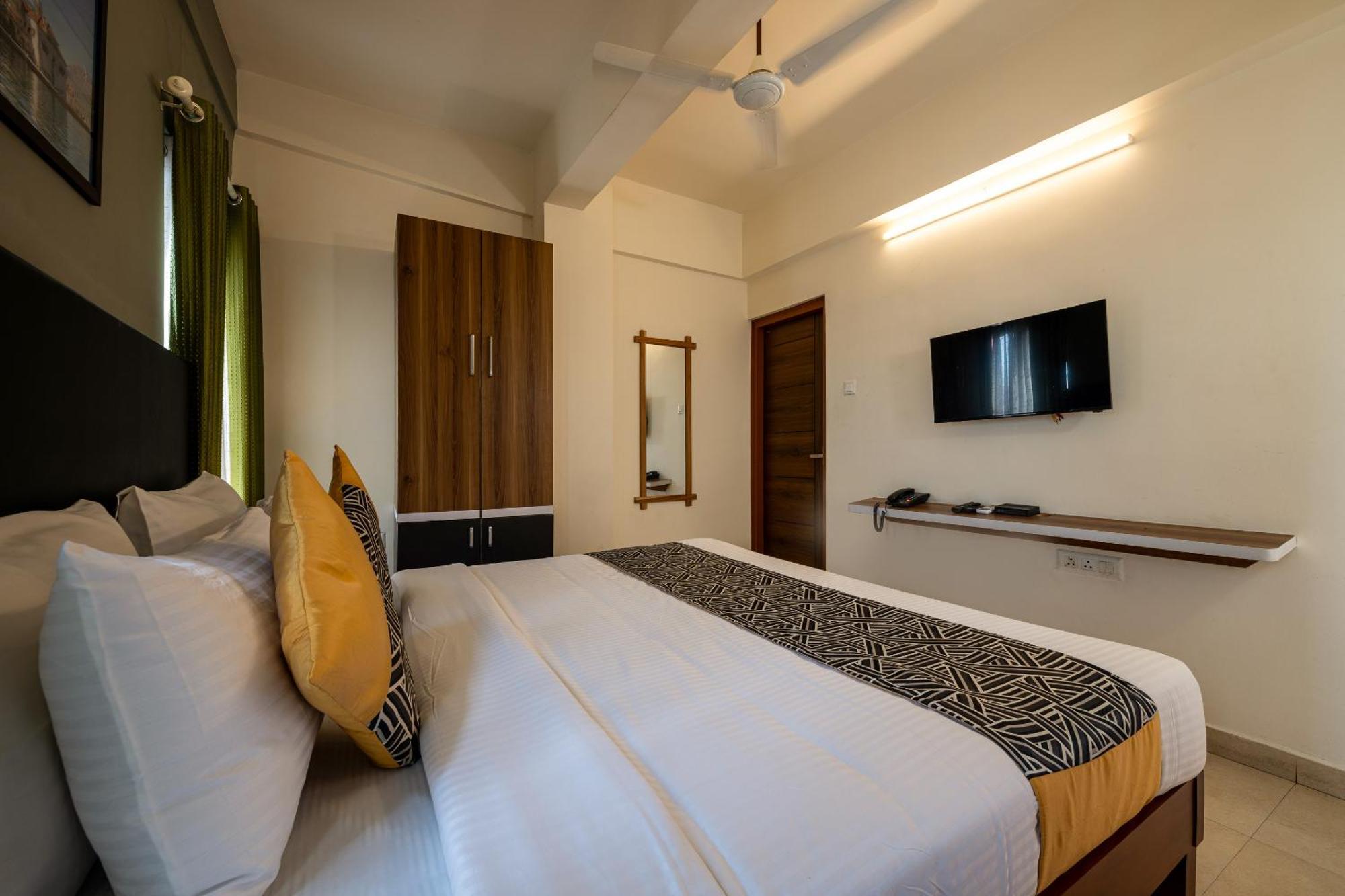 Cj Grande By Jesway Hotels & Resorts Kochi Zewnętrze zdjęcie