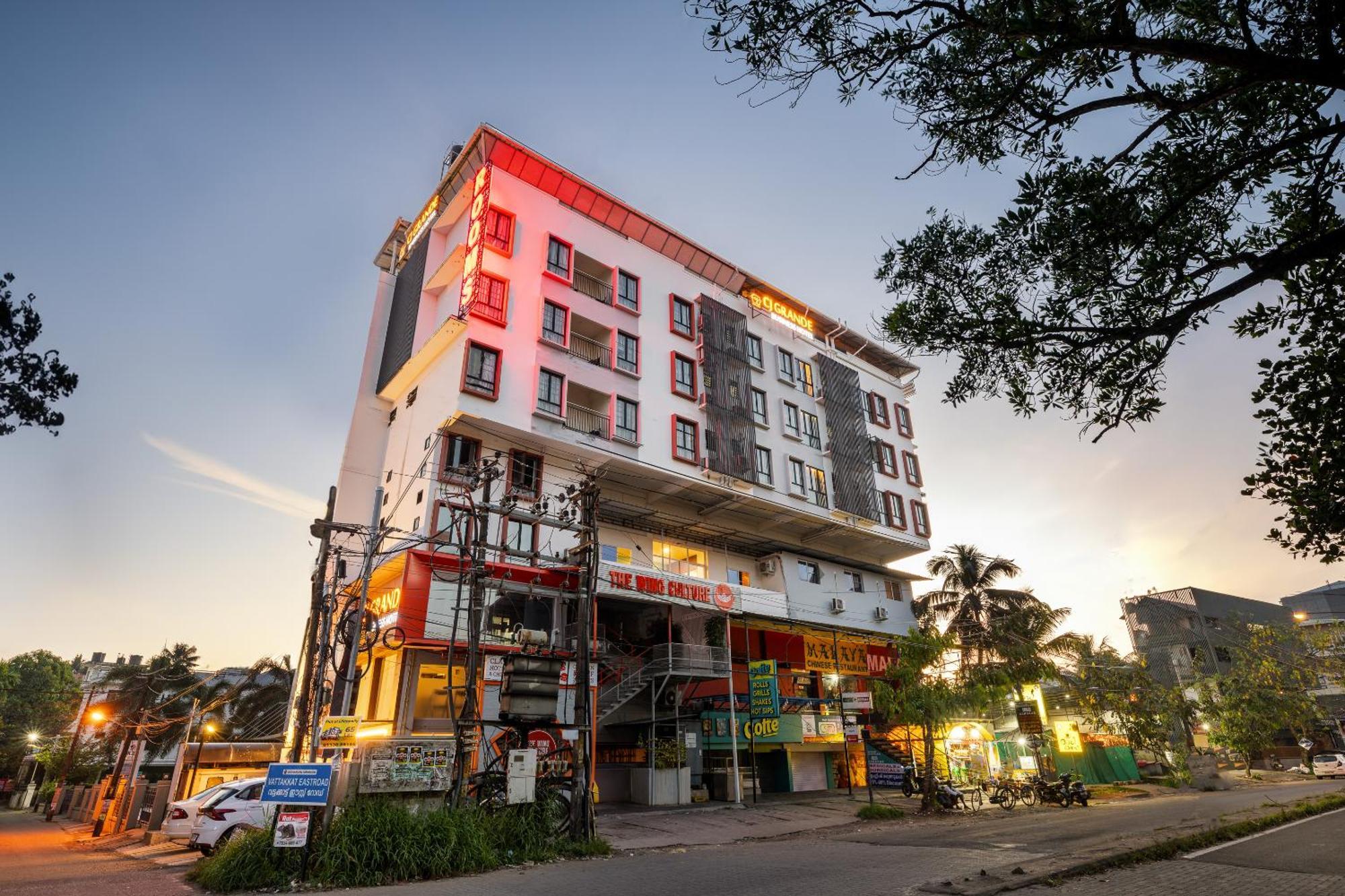 Cj Grande By Jesway Hotels & Resorts Kochi Zewnętrze zdjęcie